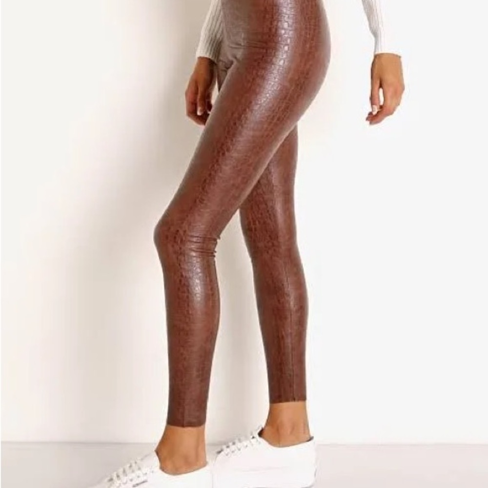 Commando Croc-Embossed Brown Leggings - Picture 3 of 9